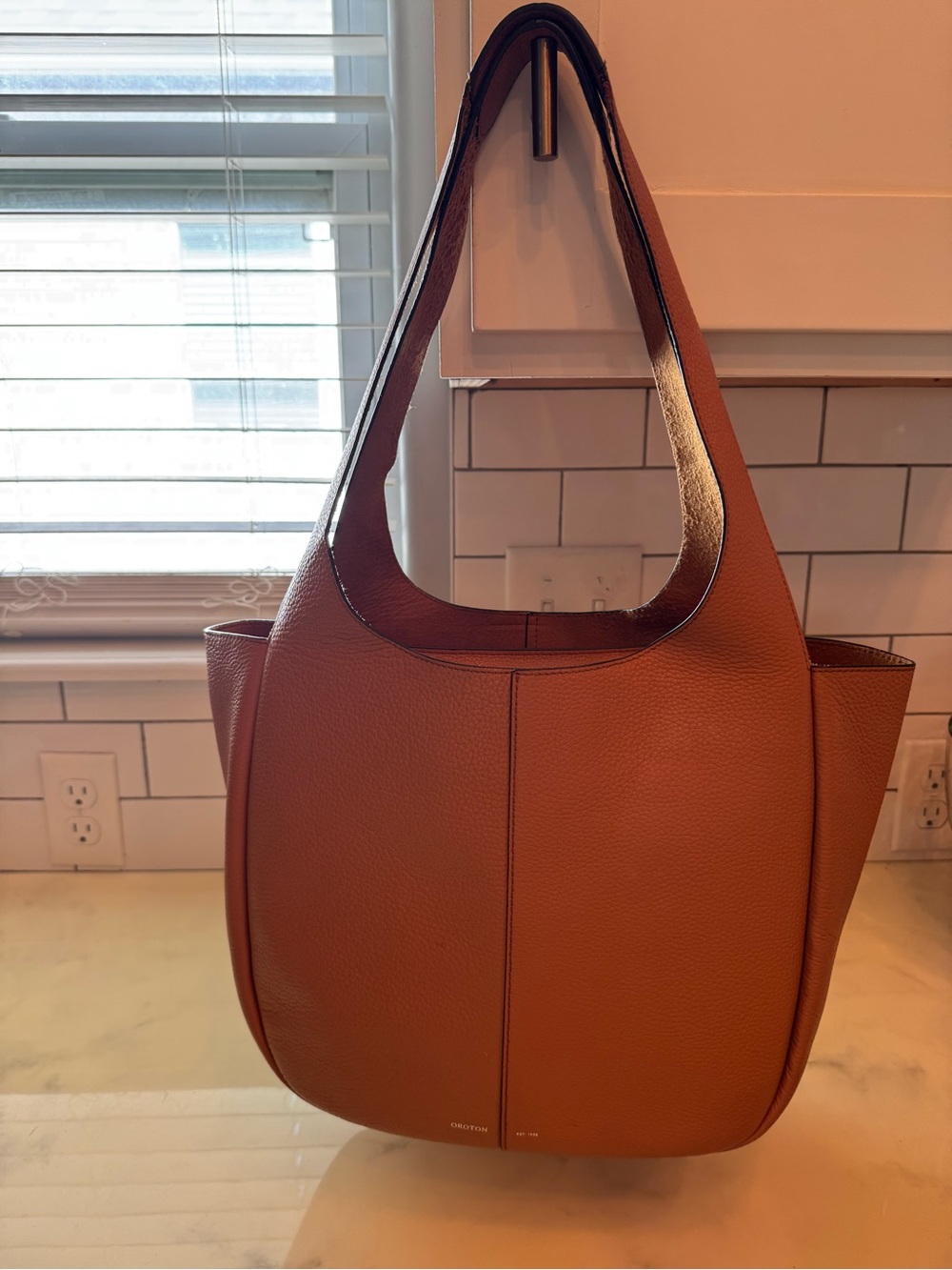 Women's Leather Tote Bag in Tan - Oroton
